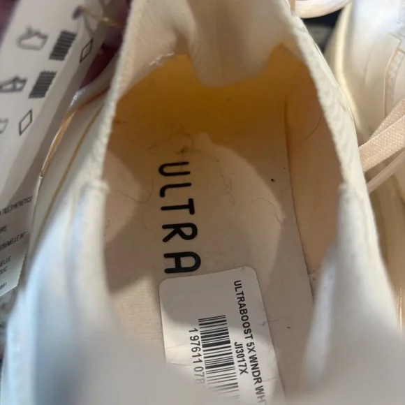 Adidas Ultraboost 5X W NEW - Picture 5 of 9